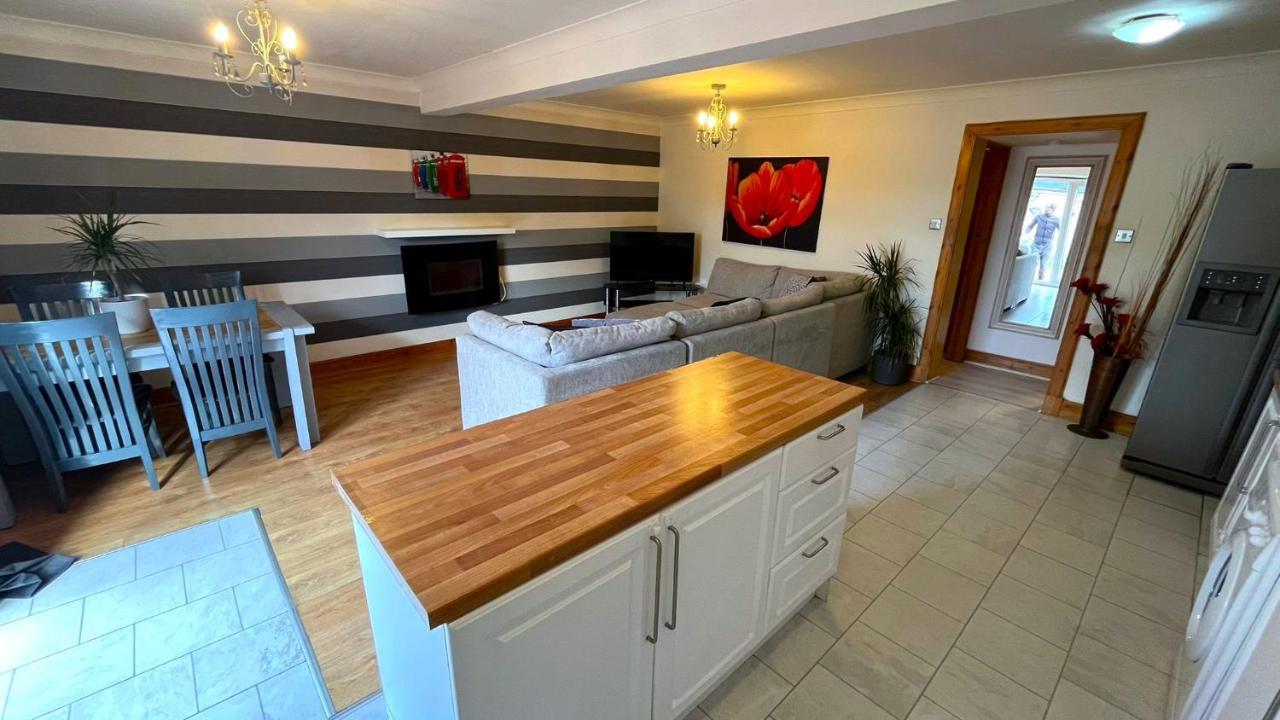 Elegant 2 Bedroom Chalet Εδιμβούργο Εξωτερικό φωτογραφία