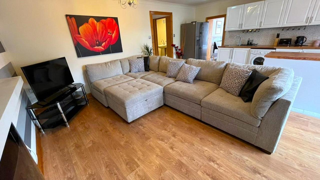 Elegant 2 Bedroom Chalet Εδιμβούργο Εξωτερικό φωτογραφία
